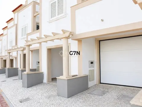 Moradia Geminada T3