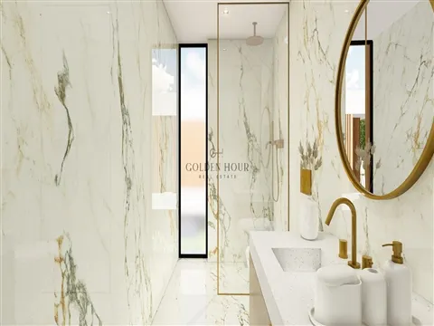 Moradia T4 de Luxo em Canidelo: Qualidade Superior a 1 Minuto da Praia | Golden Hour Real Estate