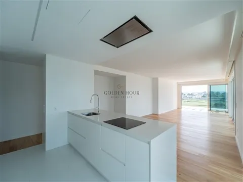 Penthouse T4 de Luxo na Seca do Bacalhau, Gaia