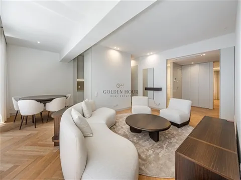 Apartamento T3 com 3 Suítes | Empreendimento Sá da Bandeira, Porto