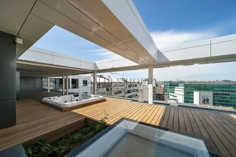 Penthouse T4 de Luxo em Vila Nova de Gaia | Golden Hour Real Estate