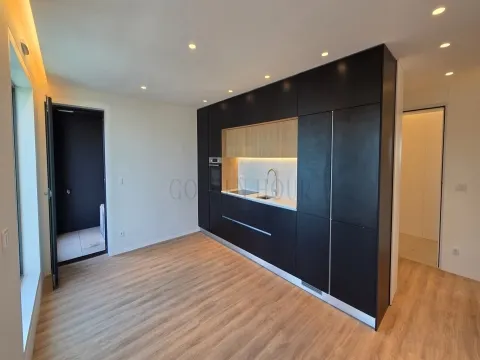 Apartamento T1 Eleven Gaia | Centralidade e Design