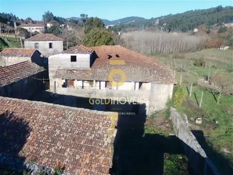 Quinta para restauro em Cabeça Santa - Penafiel