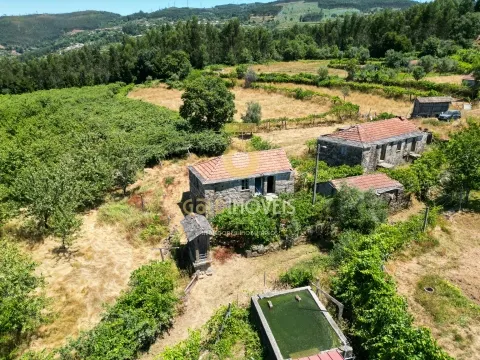 Landbesitz 4 Schlafzimmer