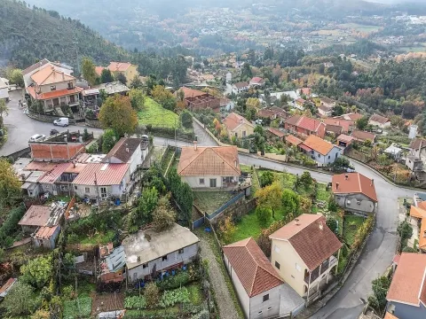 Moradia T4 para venda