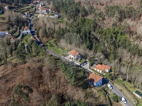 Moradia T4 para venda