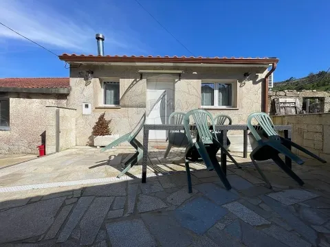 Moradia T2 para arrendamento