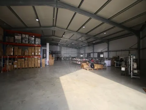 Industrial  para arrendamento