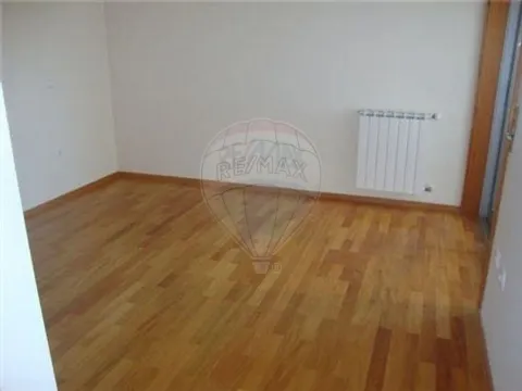 Apartamento T3 para arrendamento