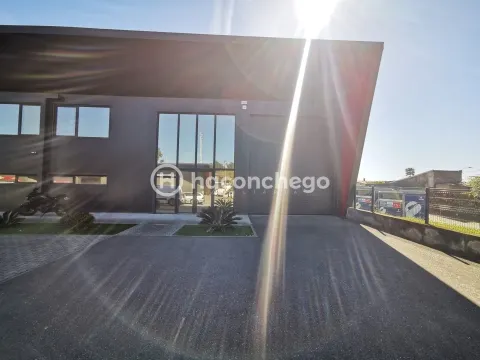 Armazém em Roriz Barcelos para arrendamento