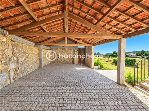 Pequeña finca 4 habitaciones