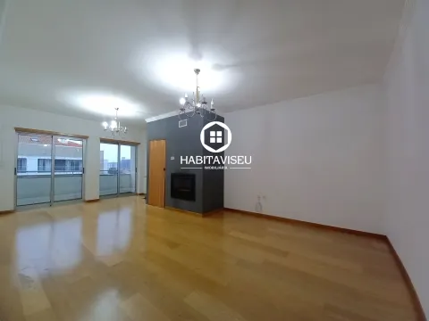 Appartement 3 Chambre(s)+3