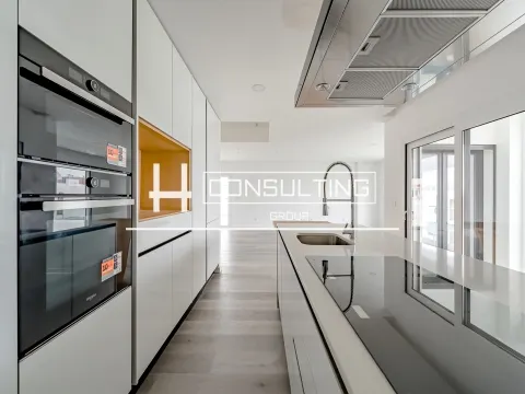 Moradia Isolada T4 DUPLEX