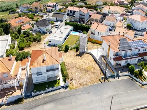 Terreno Urbano a 5 minutos da Praia da Areia Branca