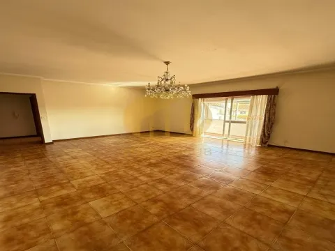 Apartamento T3, Com Varanda em Rio Tinto