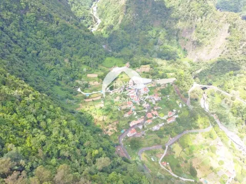 Terreno Misto em São Roque do Faial, Santana
