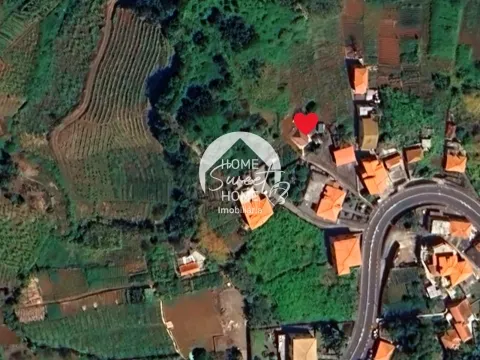 Moradia T1 em Santana com as vivencias tradicionais madeirenses