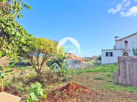 Moradia T1 em Santana com as vivencias tradicionais madeirenses