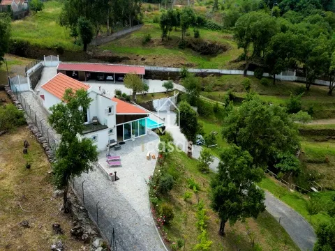 Landbesitz 3 Schlafzimmer
