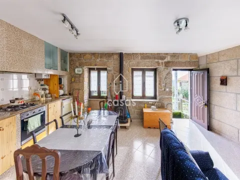 Maison dans village 2 Chambre(s)