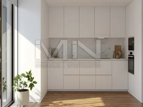  Moradia T3 Exclusiva em Miramar
