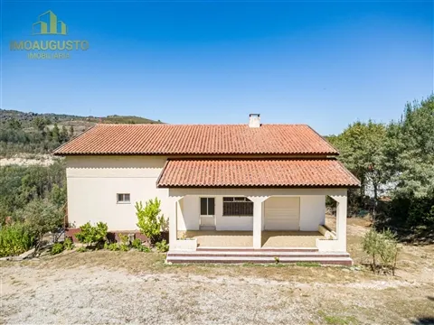 Moradia T5