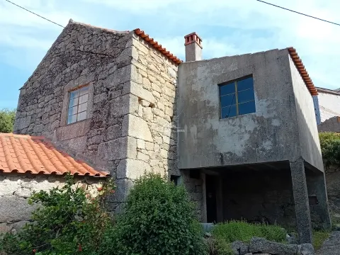 Moradia para Restaurar T2