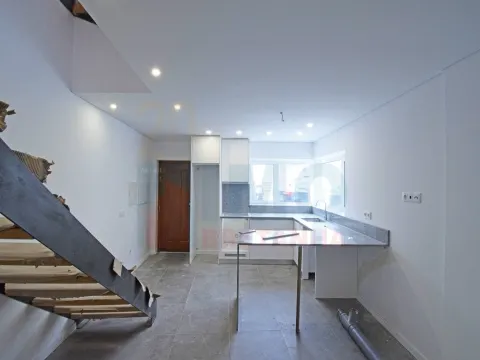 Detached house to restore T2