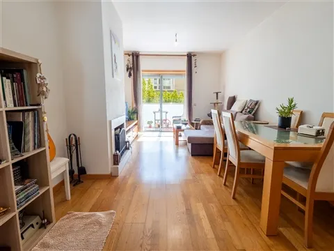 Apartamento T2 em Vila das Aves, Santo Tirso
