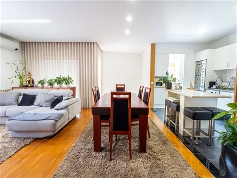 Apartamento T3 em Vila das Aves, Santo Tirso