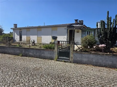 Moradia Térrea T2 em Areias, Santo Tirso