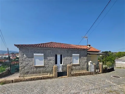 Moradia T2 em Moreira de Cónegos, Guimarães