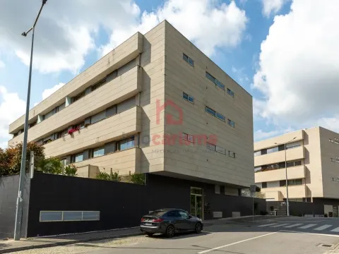 Apartamento T2 em Urgezes, Guimarães