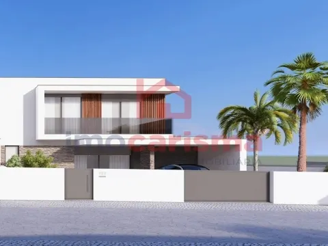 Moradia T3+1 em Roriz, Barcelos