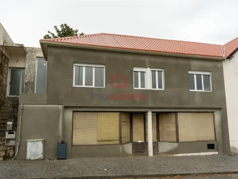 Moradia T3 Remodelada em Fase Final de Acabamentos em Vila das Aves, Santo Tirso