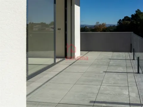 Apartamento T3 Novo em Construção em Silvares, Lousada