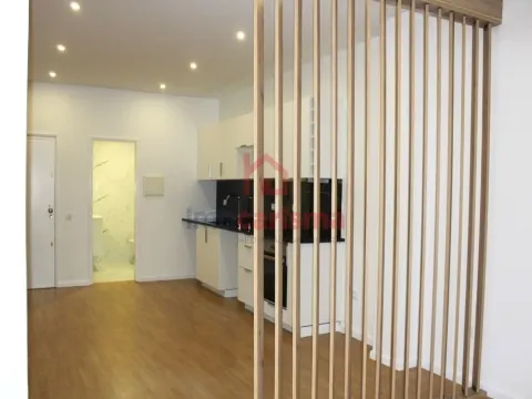 Apartamento T0 Totalmente Remodelado no Centro de Santo Tirso