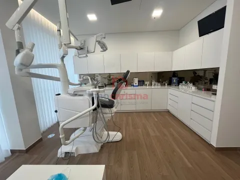 Clínica Dentária e Clínica Médica para Venda em Santo Tirso
