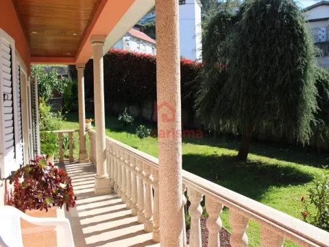 Ground-floor 3-Bedroom House in São Tomé de Negrelos, Santo Tirso