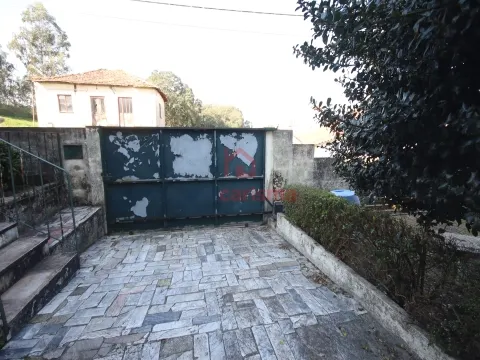 3+1 Bedroom House in Vila das Aves, Santo Tirso