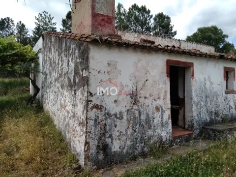 kleiner Landbesitz 2 Schlafzimmer