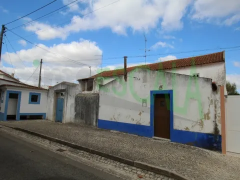 Detached house to restore T6