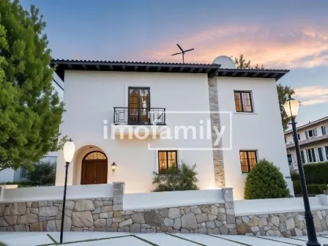 Moradia Individual T4 Centro Histórico Guimarães