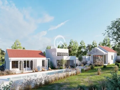 Terrain de 19 942 m2 avec projet approuvé pour une maison de 4 chambres.