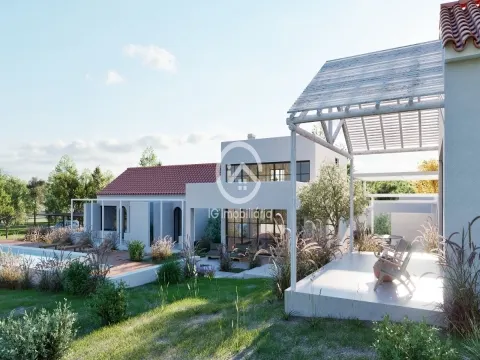 Terrain de 19 942 m2 avec projet approuvé pour une maison de 4 chambres.