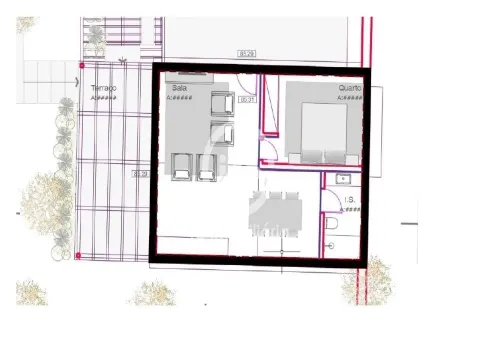 Terrain de 19 942 m2 avec projet approuvé pour une maison de 4 chambres.