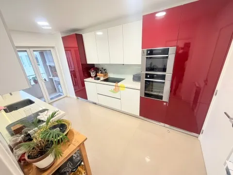  3-bedroom apartment with garage - Quinta Santa Maria