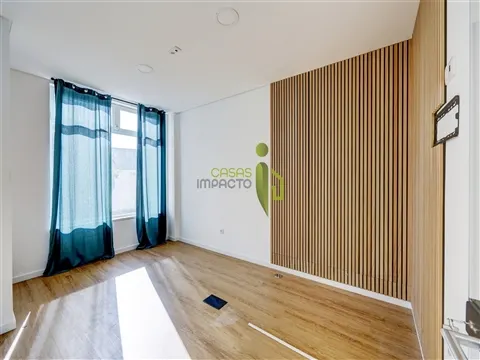 Loja na Anta com 80m2 Remodelada