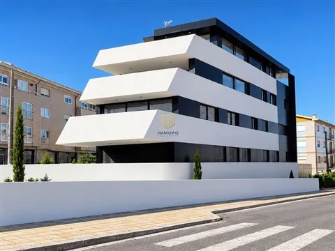 EDIFICIO BISMARK - EXCLUSIVIDADE E CONFORTO NO CORAÇÃO DE GONDOMAR