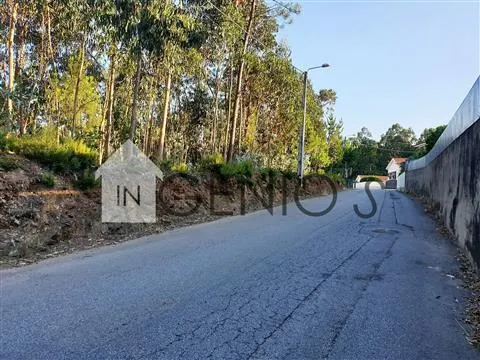 Terreno em Gondifelos para construção